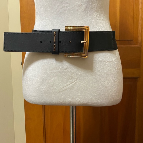 NWT Michael Kors Stretch Belt - Picture 2 of 4
